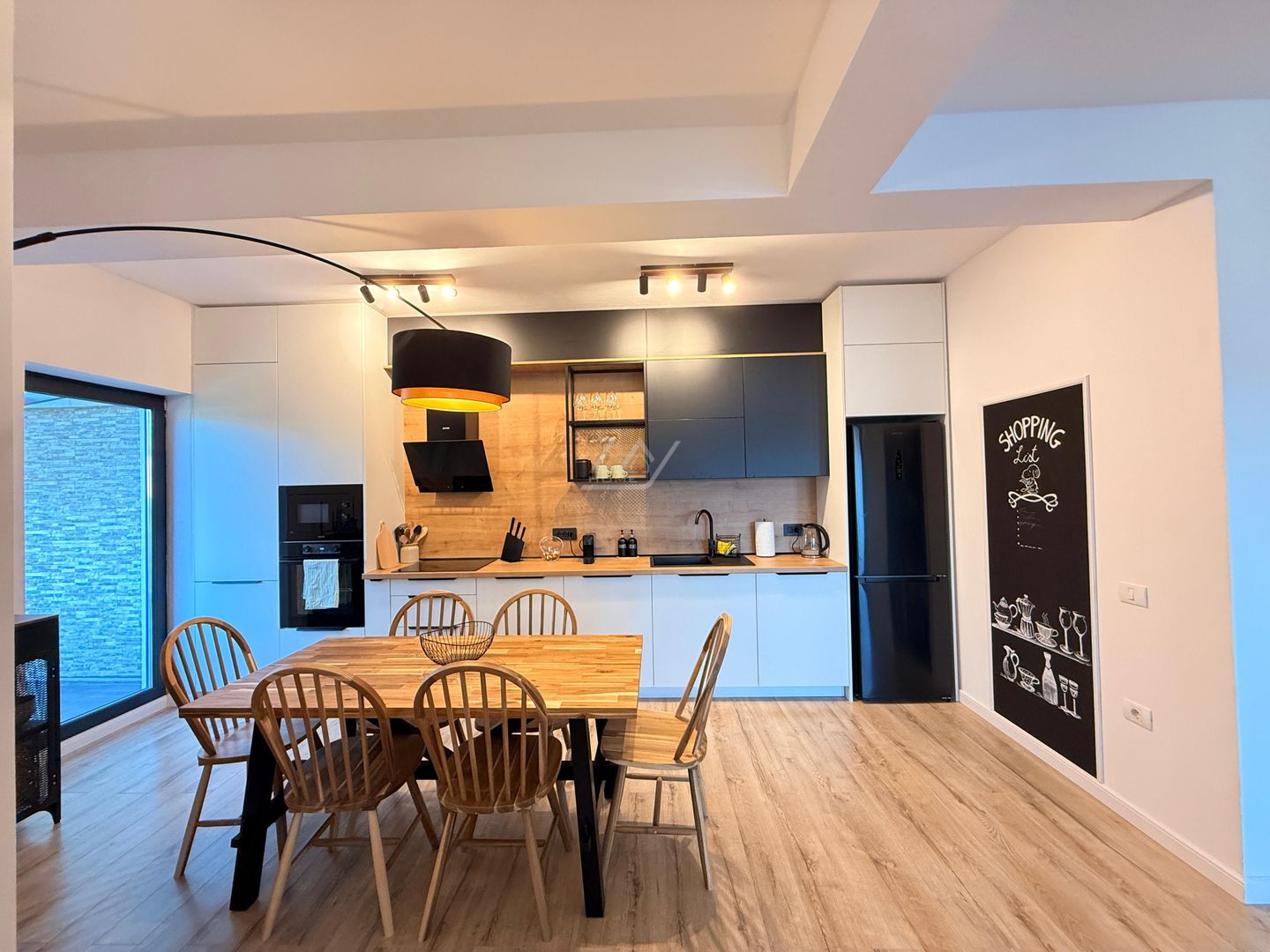 PRIMA INCHIRIERE. Casa moderna si cocheta. Curte amenajata. Loc de parcare. - Poză 5