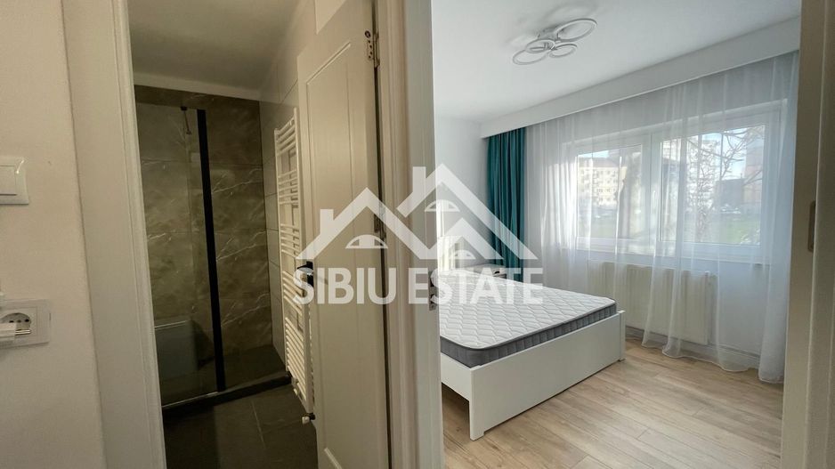 Apartament de vanzare decomandat, 3 camere, balcon s.utila 55 mp. - Poză 8