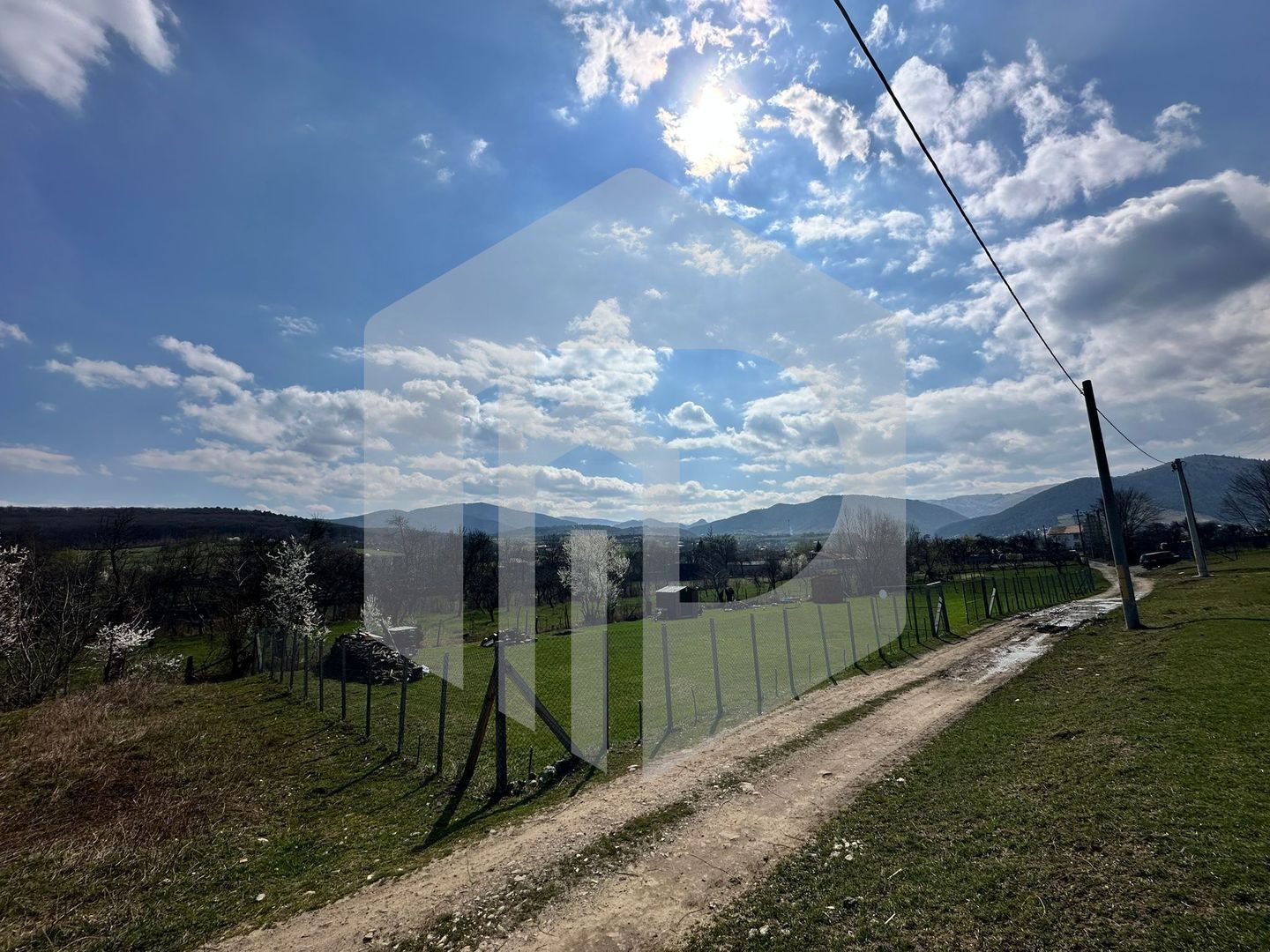 Creează-ți propriul paradis: Terenul cu potențial nelimitat te așteaptă - Poză 8