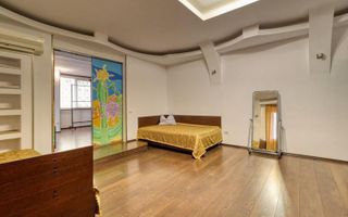 Apartament 5 camere,  Etaj integral vilă monument arhitectural - Poză 22