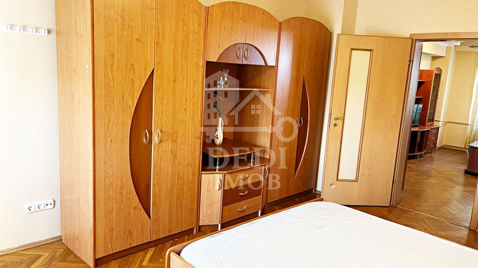 Apartament cu 4 camere de inchiriat, zona Cantemir, Oradea - Poză 4