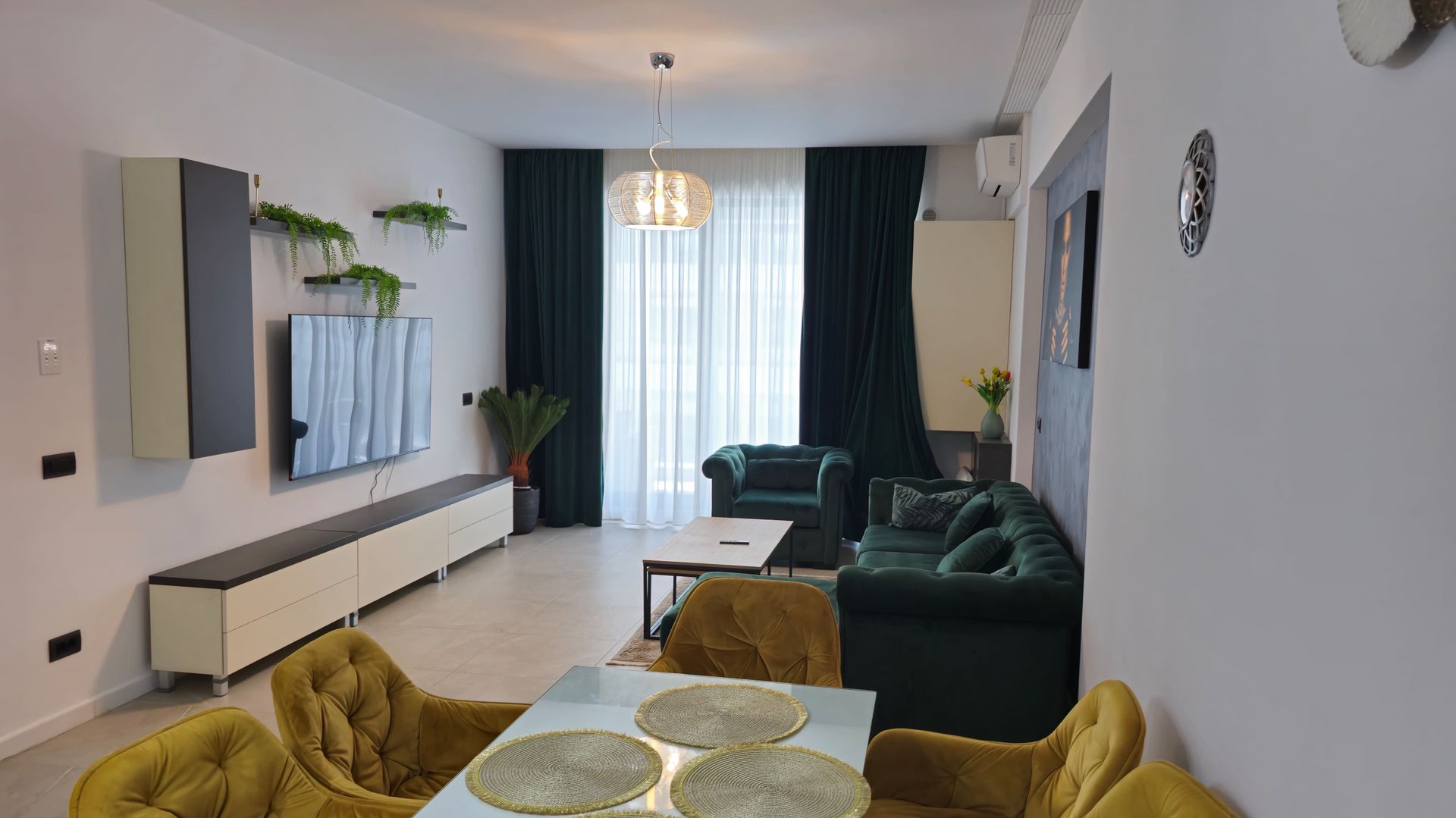 Inchiriere 2 camere  – Sea On, Mamaia Nord | Vedere directă la mare I Parcare - Poză 9