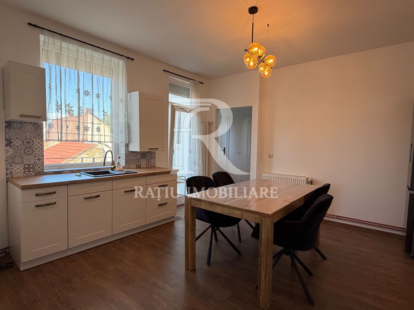 APARTAMENT CU 2 CAM | CENTRAL | CURTE COMUNA | ORADEA - Poză 5
