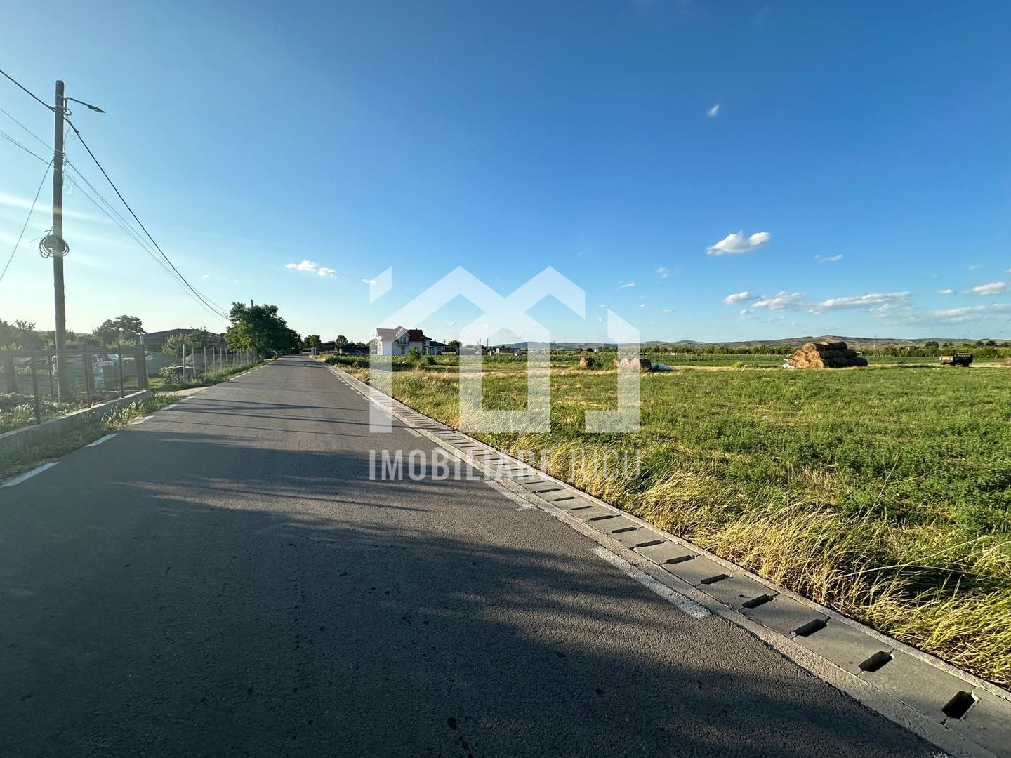 Teren intravilan construcție casă individuală 902 mp - Jucu de Sus - Poză 2