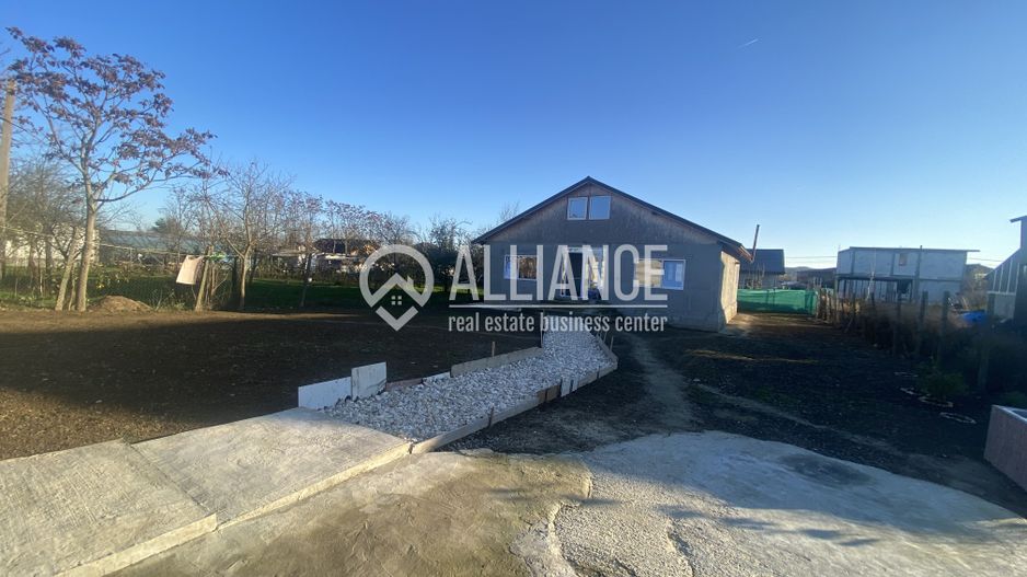 Castelu (COD 07) Casă 4 camere cu teren de 625 mp - Poză 13