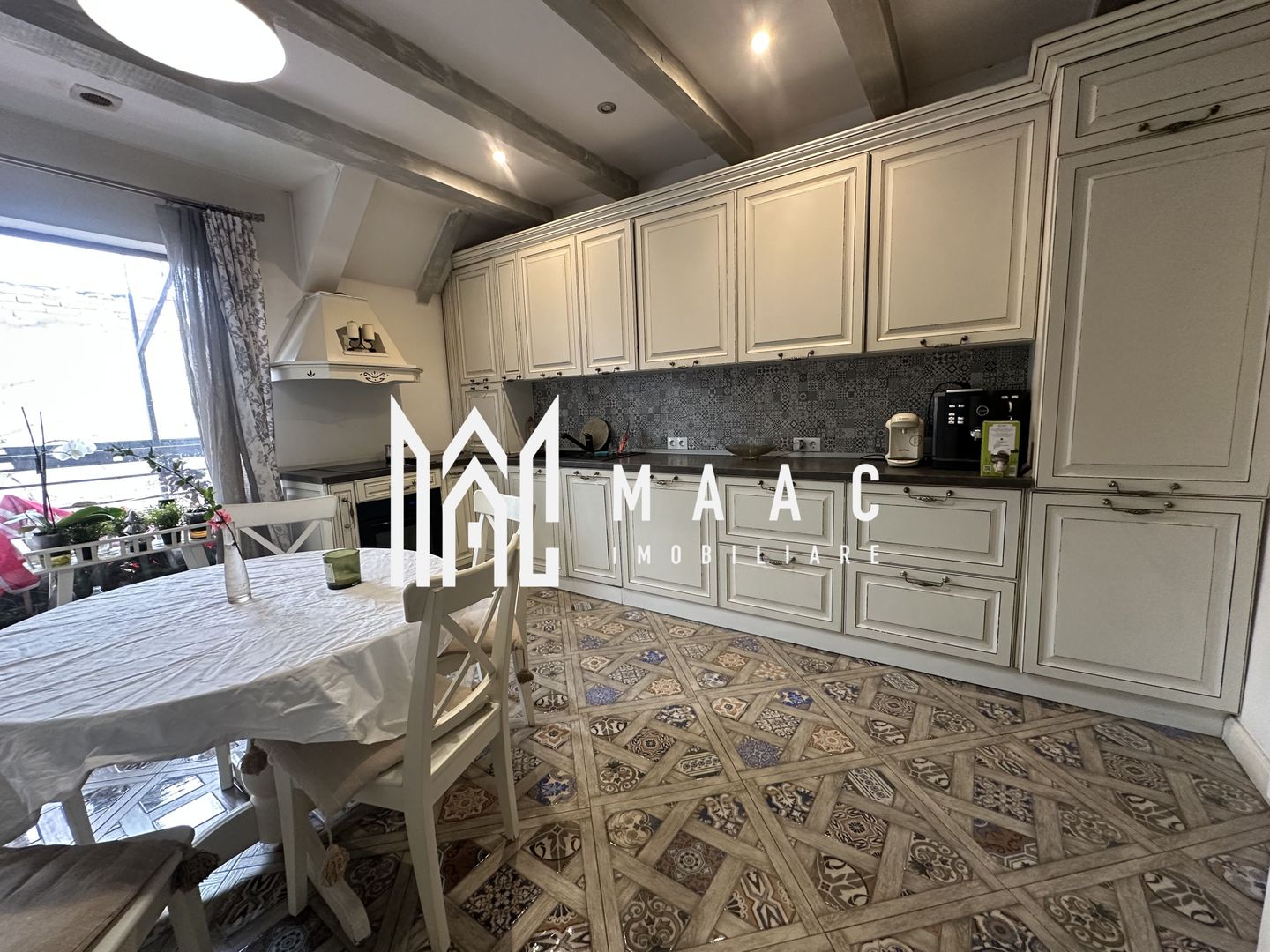 Apartament La Casă | 4 Camere | 120 MPU | Bulevardul Victoriei - Poză 4