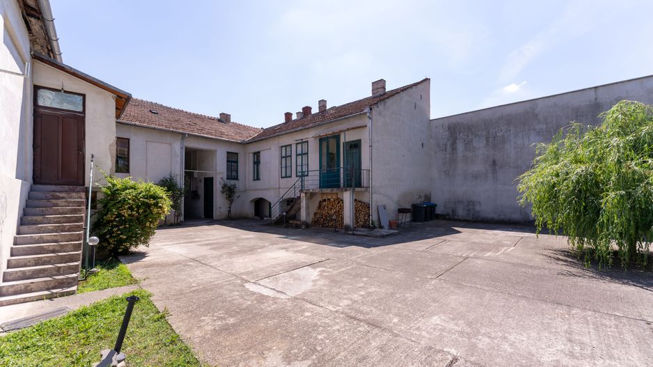 Clădire cu 11 apartamente situată ultracentral - Poză 13