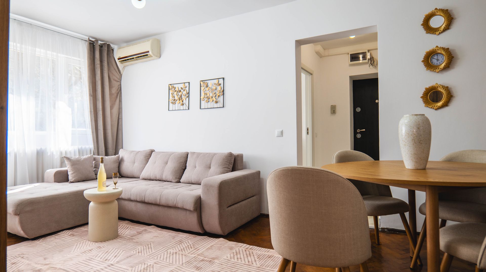 Vanzare apartament 2 camere, complet renovat, Metrou si Parc Bazilescu - Poză 3