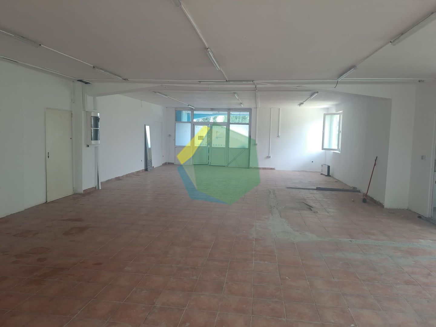 Spațiu comercial – 200 mp | Rampa auto | DN1 Otopeni - Poză 7