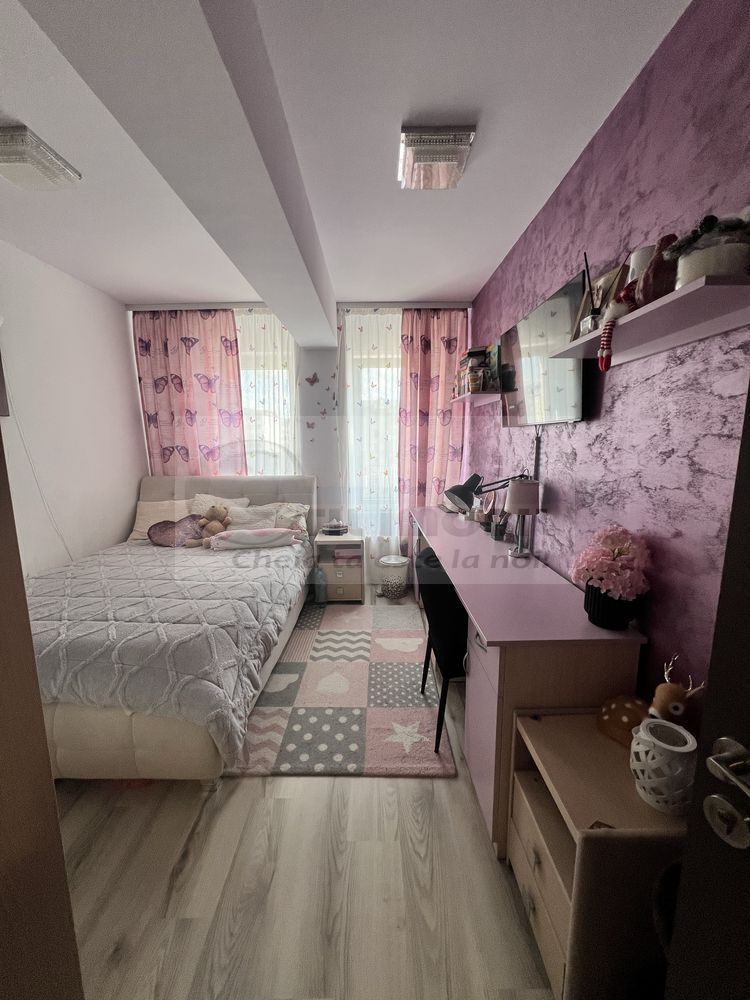 Ap. 3 camere decomandat + 2 locuri de parcare + boxa, Intabulat ! - Poză 1