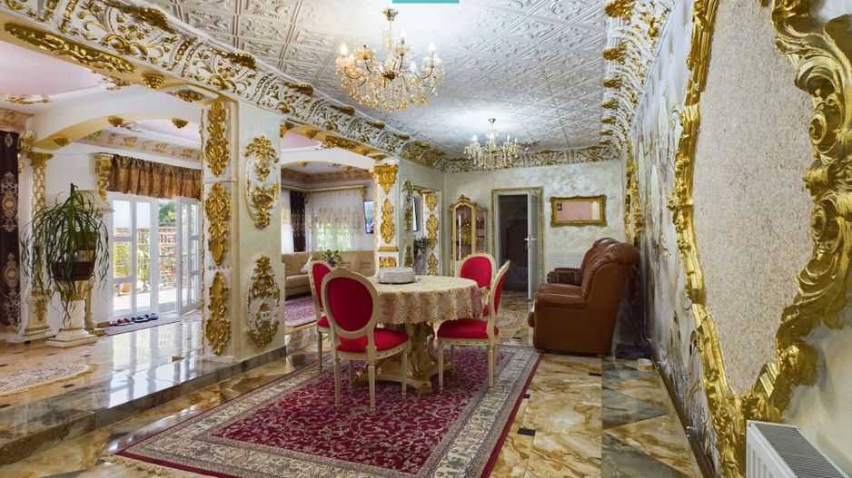 Casă stil conac pe drumul Cetății - Șiria - Poză 1