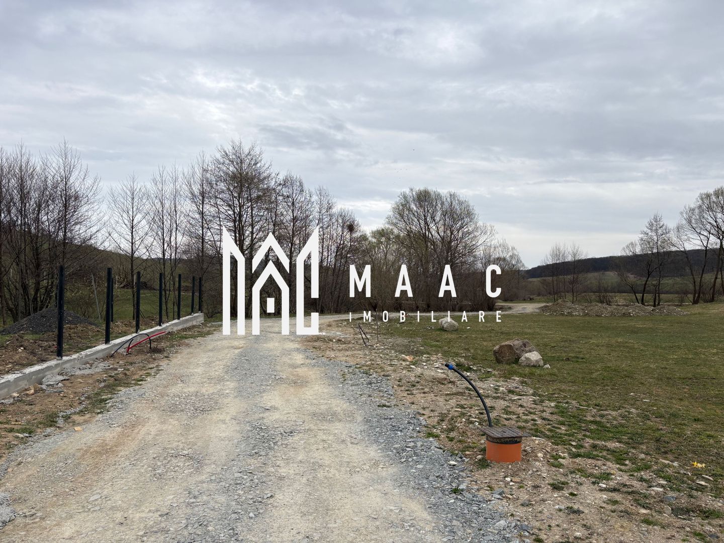 Teren intravilan Tocile, 660 mp, deschidere 17 m, utilități - Poză 4