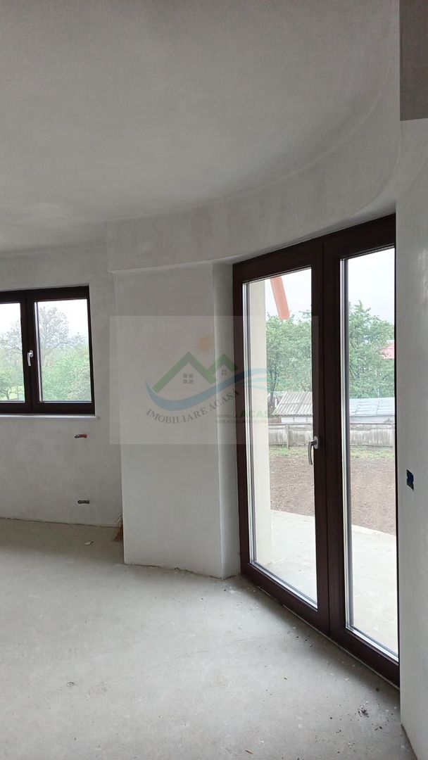 Casă/Vilă Dumbrăveni/Suceava - Poză 14