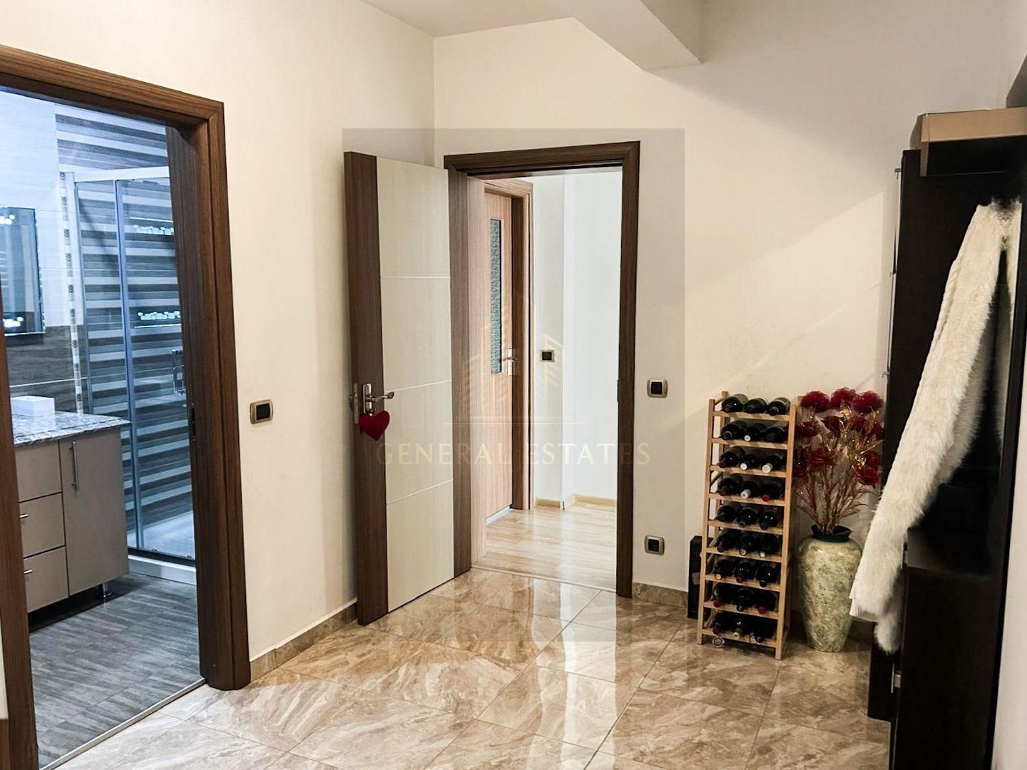 Apartament Isaran Residence - Poză 5