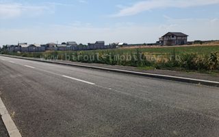 Vânzare Teren Intravilan pentru Casă/Vilă cu Toate Utilitățile, Stradă Asfaltata - Poză 4