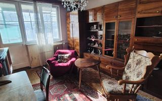 Apartament cu 4 camere  cu dubla orientare zona Nufarul - Poză 1