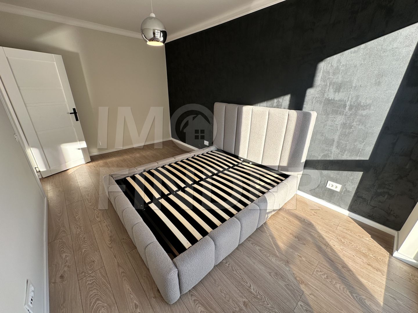 FARA COMISION - 2 camere 52 mp plus terasa zona VIVO - Poză 10