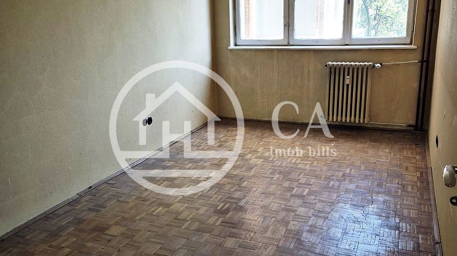 Apartament cu 4 camere de vânzare în zona Cantemir, Oradea - Poză 2