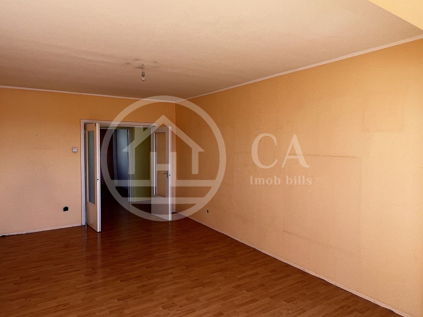 Apartament cu 4 camere de vanzare in Velenta Oradea - Poză 2