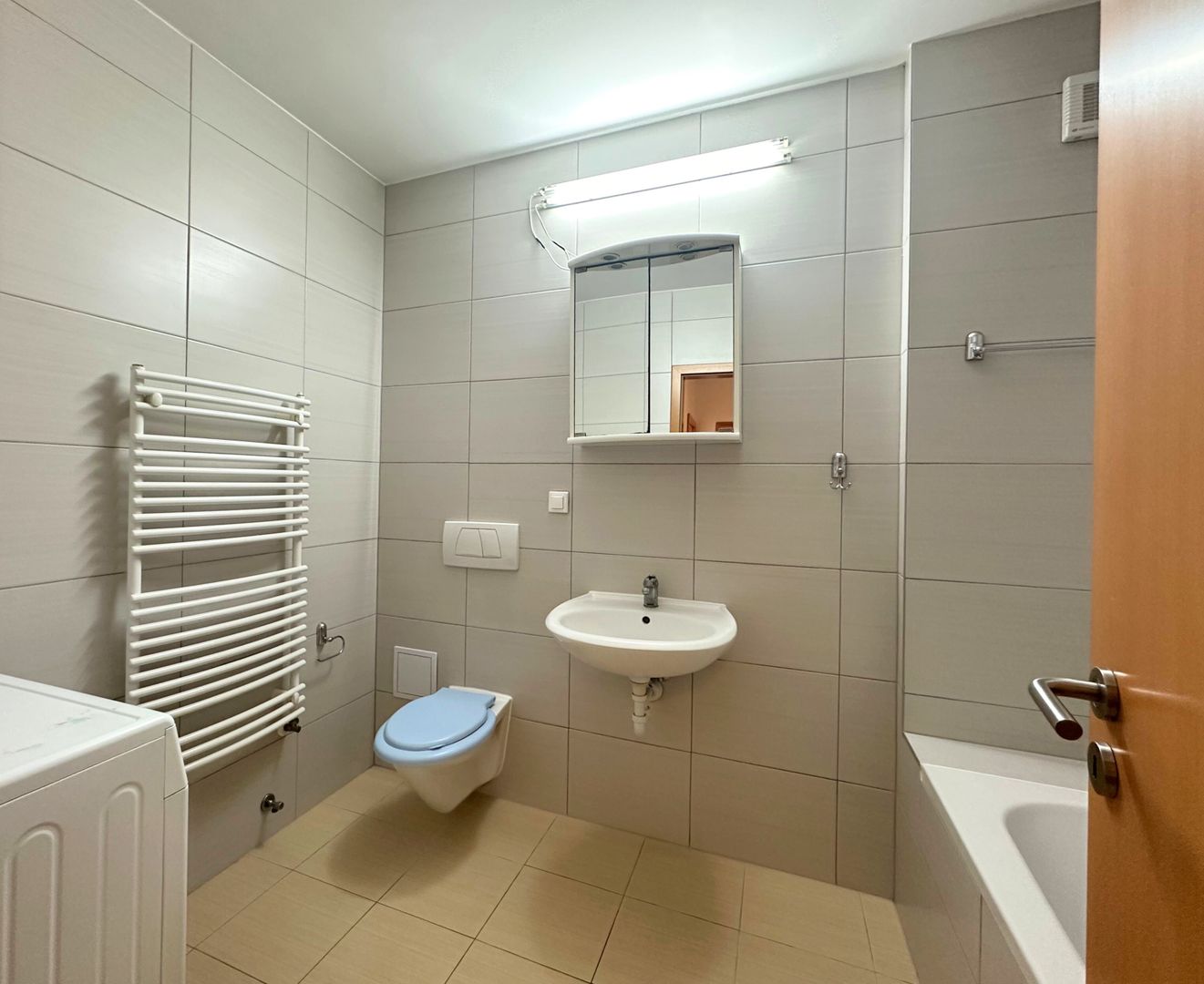 Apartament 2 camere mobilat și utilat cu vedere superbă spre Tâmpa - Poză 15