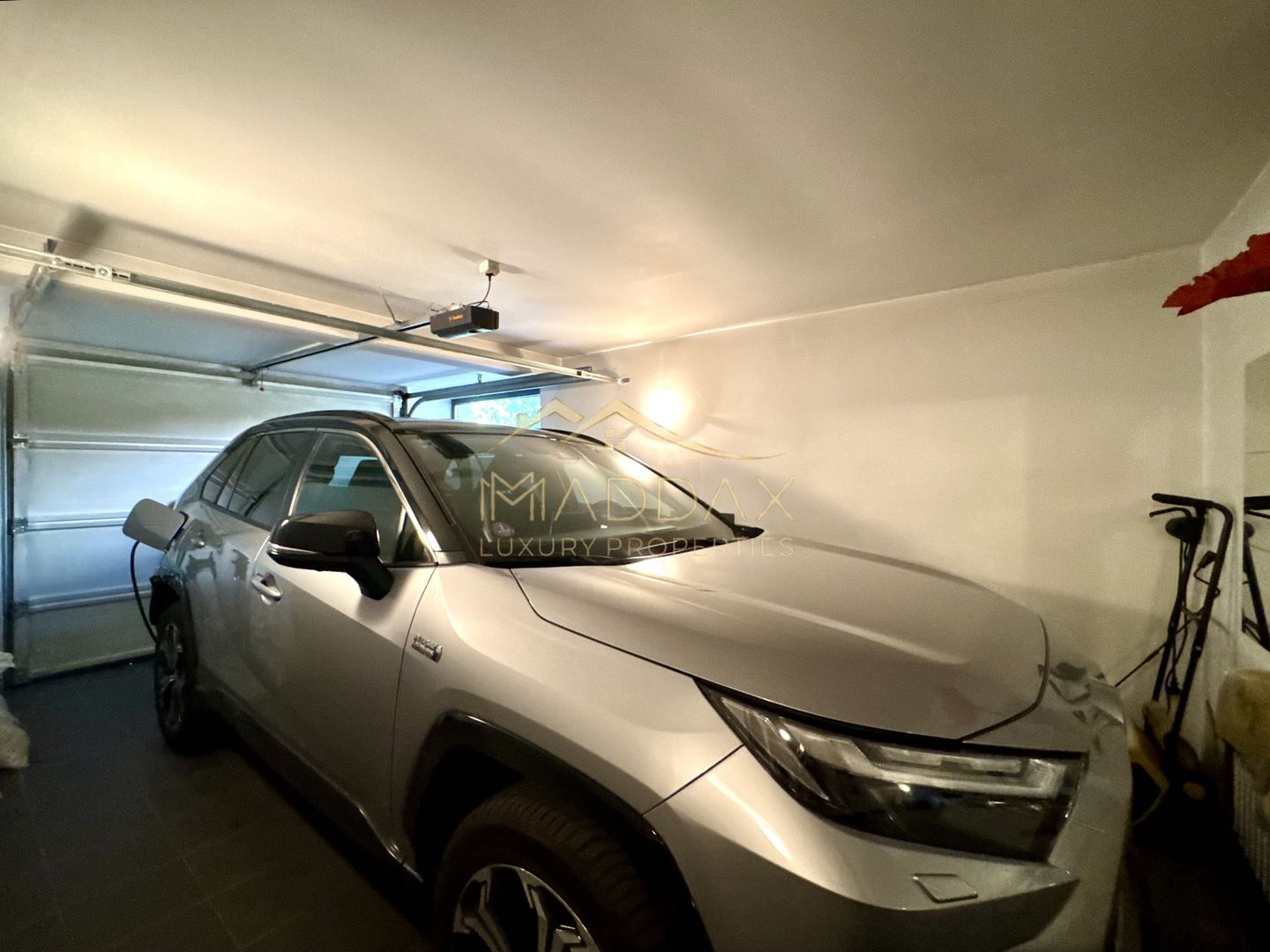 Vila cu 5 camere *344mp* + 800mp Teren // Zona Bucurestii Noi - Poză 50