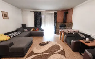 Casă de vânzare - Săsar - 4 dormitoare - teren 459 - garaj - Poză 11