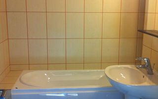 APARTAMENT CU 4 DORMITOARE LA VANZARE ZONA BASARABIA - Poză 7