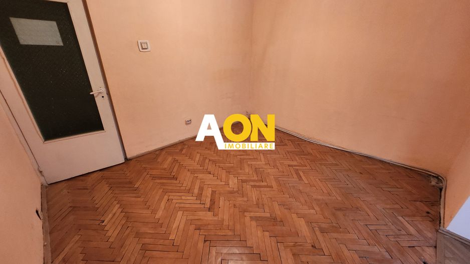 De vanzare apartament 3 camere, Cetate - Poză 3