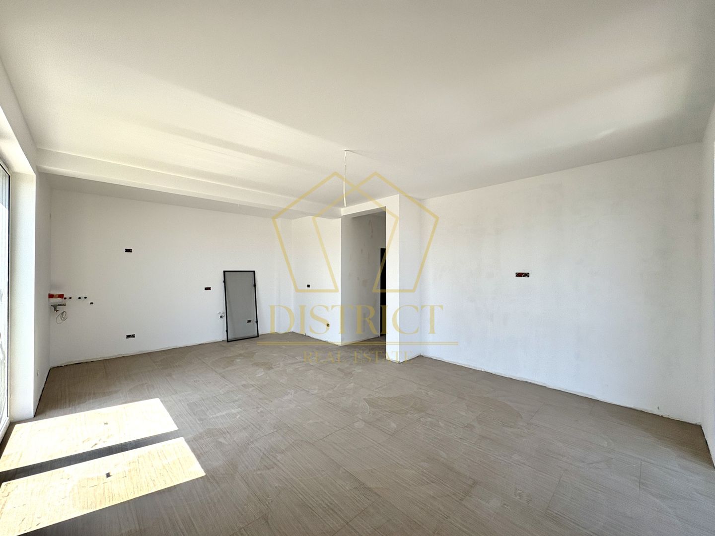 Apartament spațios cu 2 camere si curte de 60mp | Mosnita Noua - Poză 3