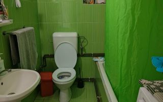Casă cu 4 camere și teren generos de 2.370 mp – Deta, Strada 1 Mai - Poză 10