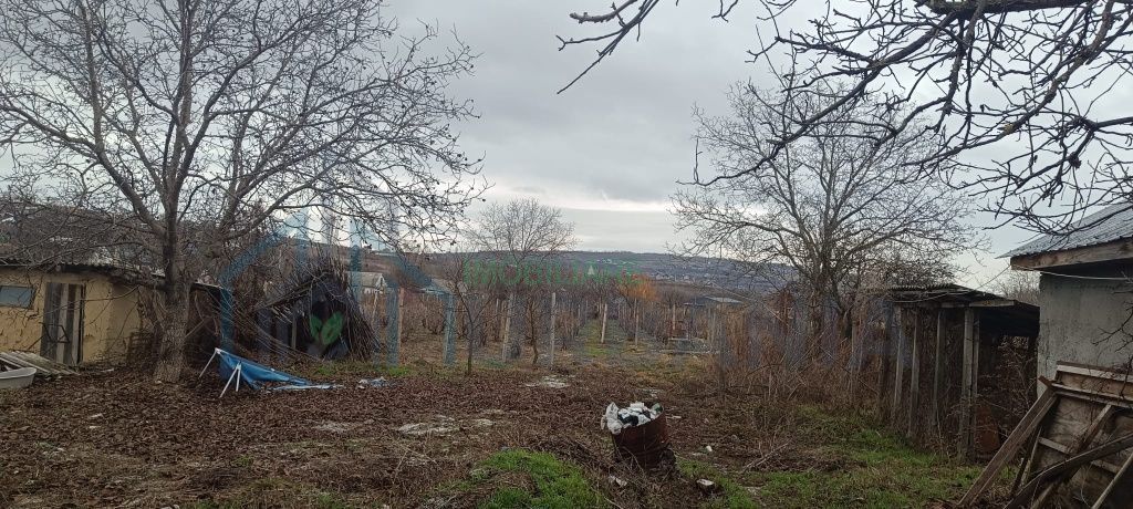 Casă bătrânească și teren in Tomești - Poză 4