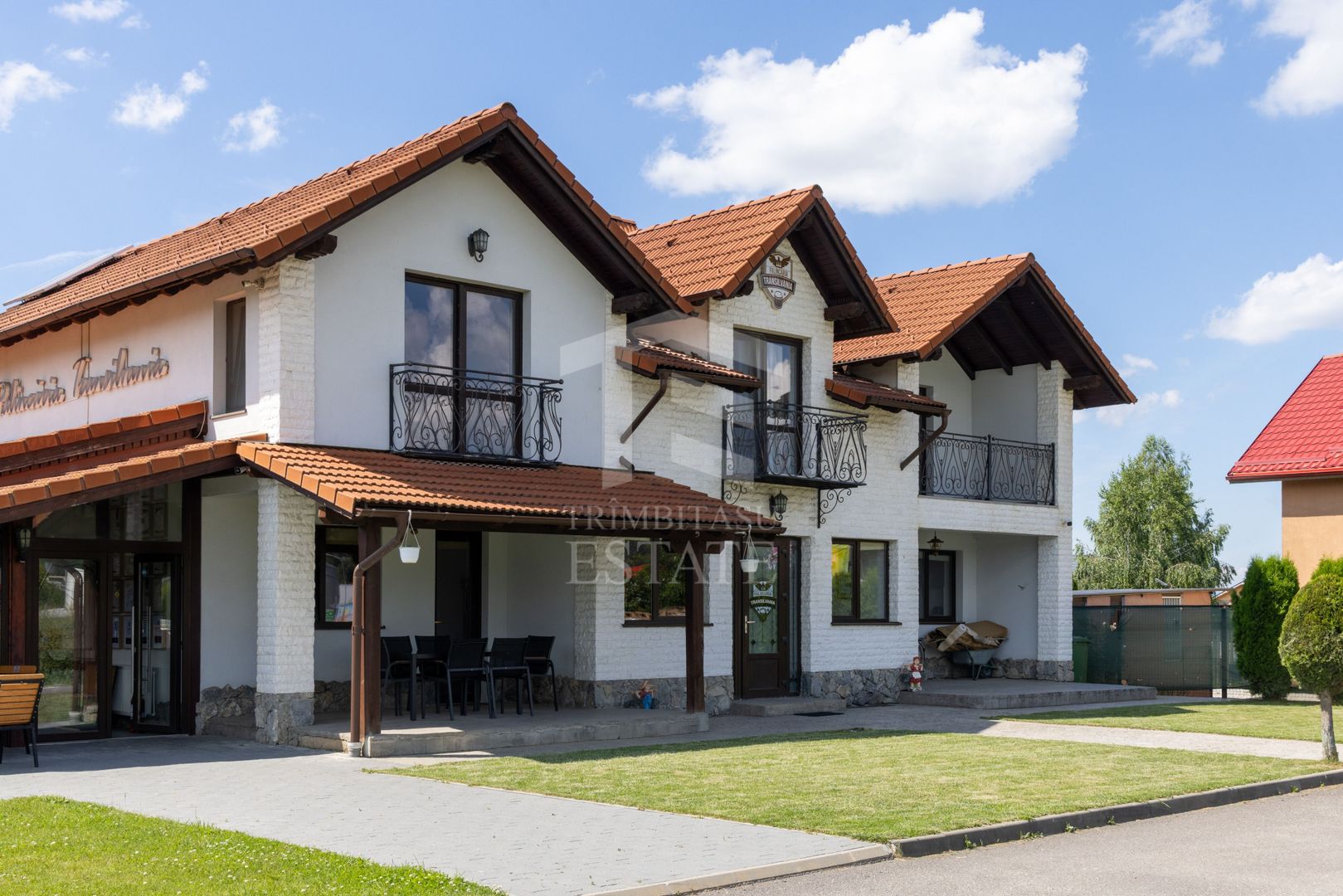 RASNOV| Cladire multifunctionala | 350 mp | Vad turistic si comercial - Poză 22
