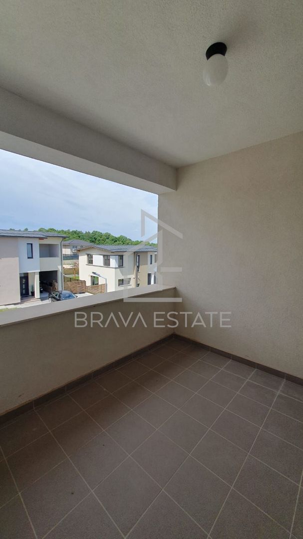 Casa individuală, 139mp,2 niveluri,balcon, parcare, semifinisata, Dezmir - Poză 8