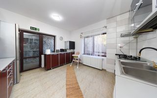 Pensiune/Vilă de vânzare în Bran | 8 camere | 180 mp - Poză 24