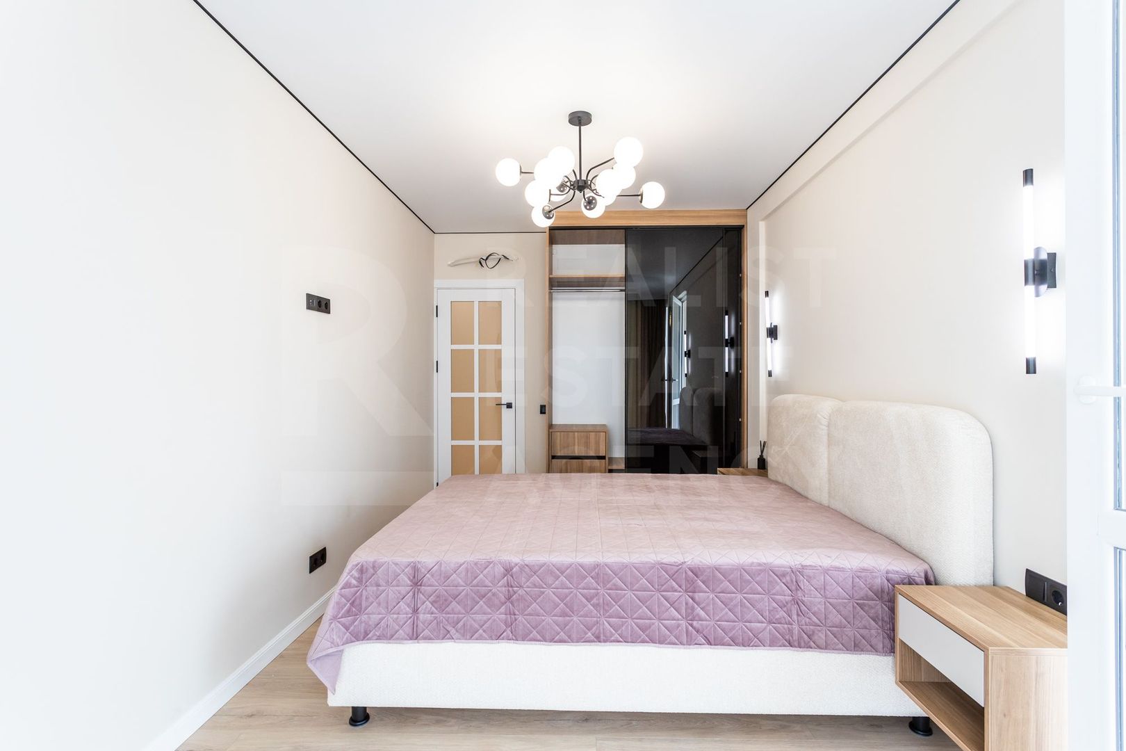 Vânzare, 3 camere, Strada Nicolae Milescu Spătarul, Ciocana - Poză 9