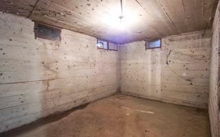 Casă spațioasă de vânzare – Strada Republicii nr. 105, Dragomirești - Poză 30