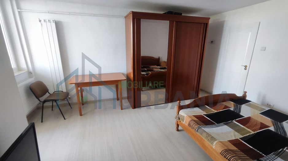 Garsonieră de închiriat, Tătărași - Flora, în stație, centrală proprie, mobilată și utilată complet - Poză 2