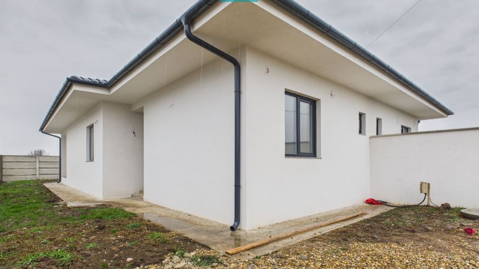 Casă nouă, modernă  la alb– Nojorid, jud. Bihor - Poză 2
