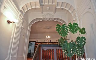 Proprietar vand apartament 6 camere in vila Cotroceni - Poză 1