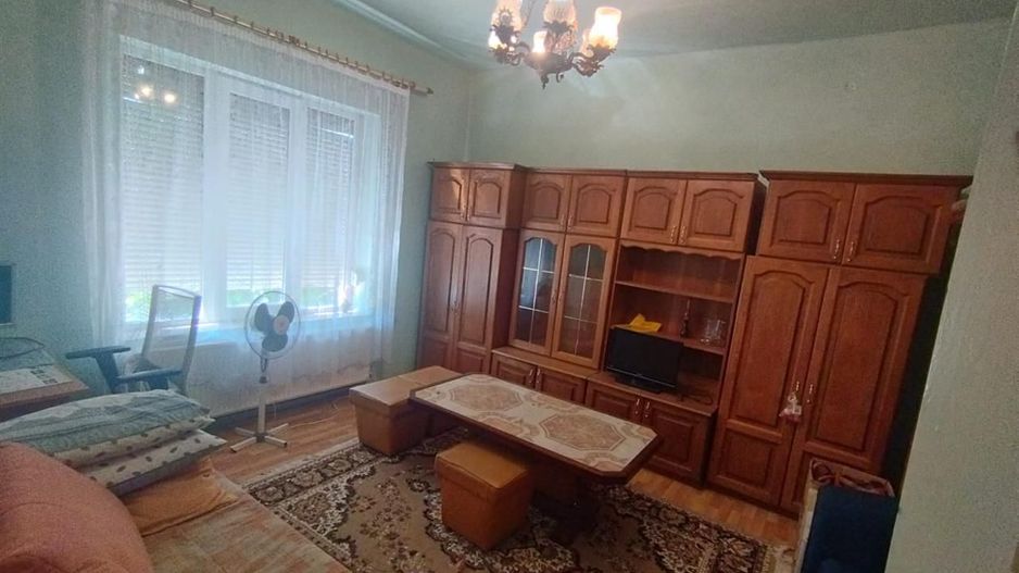 Apart la casa Bogdanestilor  curte  acces cu masina centrala proprie - Poză 5