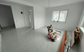 Casa finalizata cu 3 dormitoare . Teren generos cu 2 fronturi - Poză 4