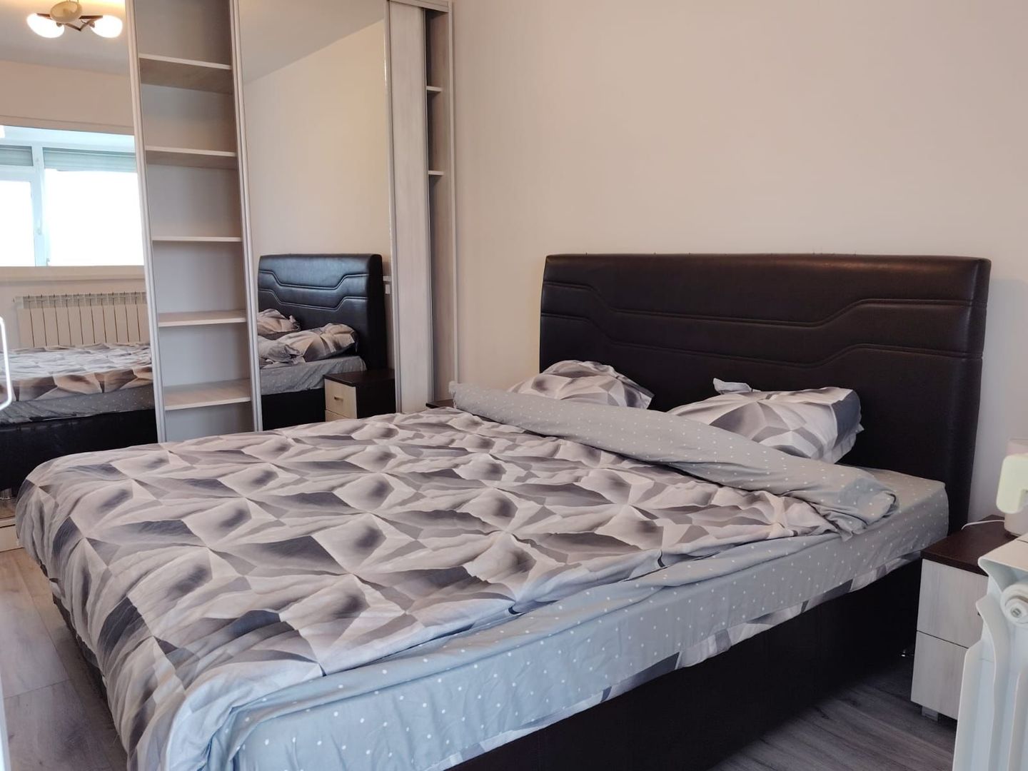 Inchiriez apartament 3 camere - Poză 8