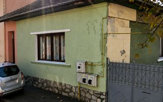 Casă 90 mp utili | Curte delimitata | Cota 1/2 teren | (Primăverii ) - Poză 2