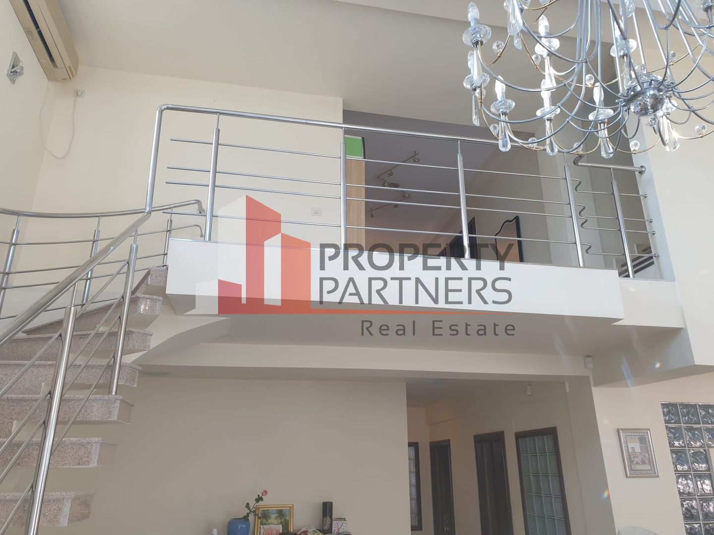 Vila langa British School - Poză 3