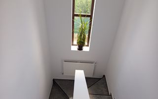 Casă / Vilă cu 4 camere de vânzare în Berceni - Poză 7