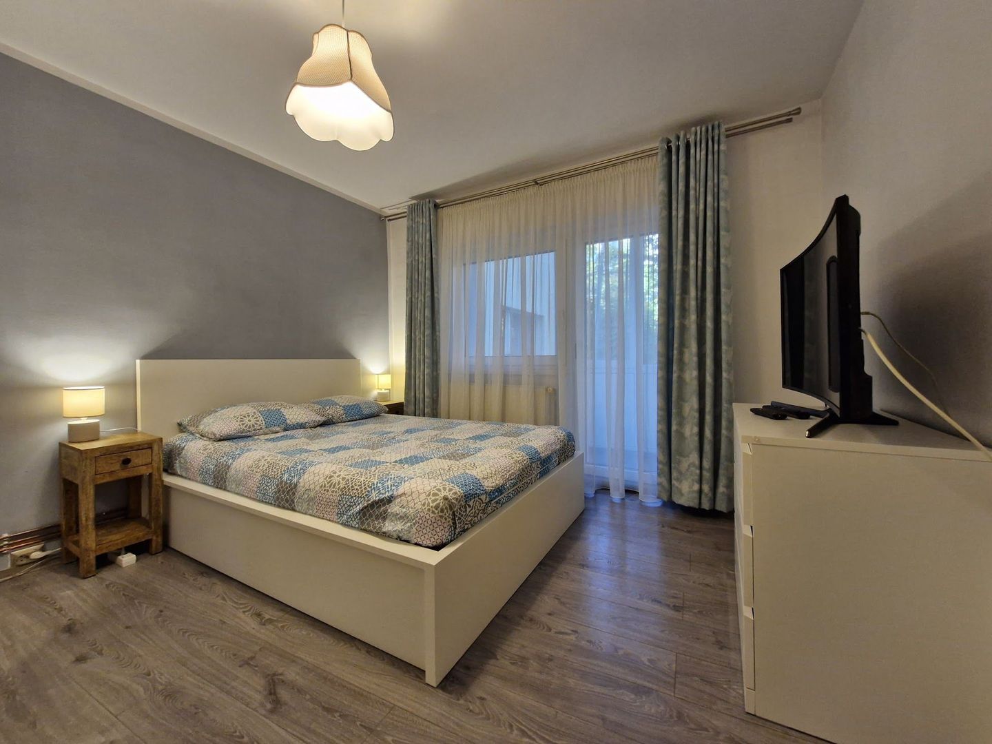 Apartament 3 camere  renovat in zona Lipovei - Poză 13