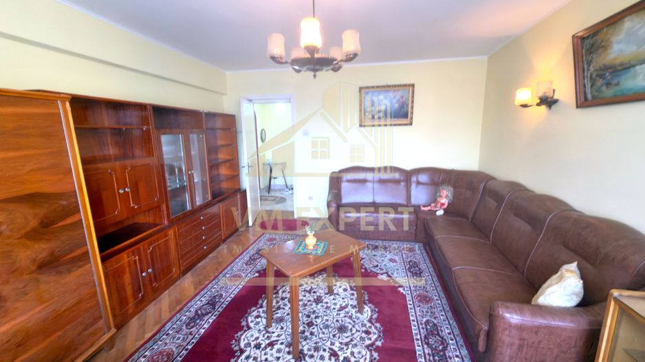 APARTAMENT 2 CAMERE ETAJ 4 ZONA ULTRACENTRALĂ CAMPULUNG - Poză 2