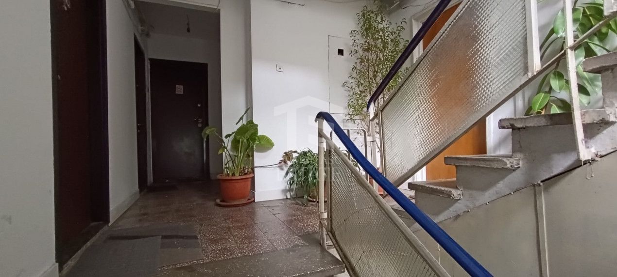 Garsoniera Decom.+Balcon ( pretabil spat.comerc./investitie) PARTER/4 - Poză 8