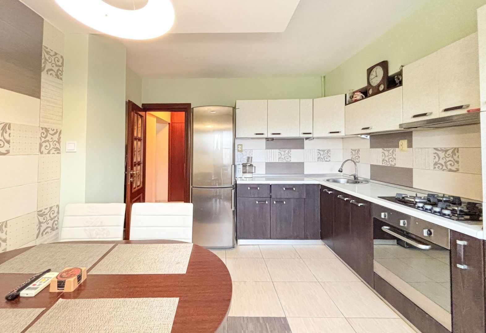 Închiriere Apartament 2 camere, vedere Palatul Parlamentului - Poză 12