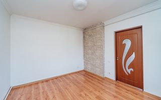 Casă în Vatra - strada centrală Linella - Poză 8